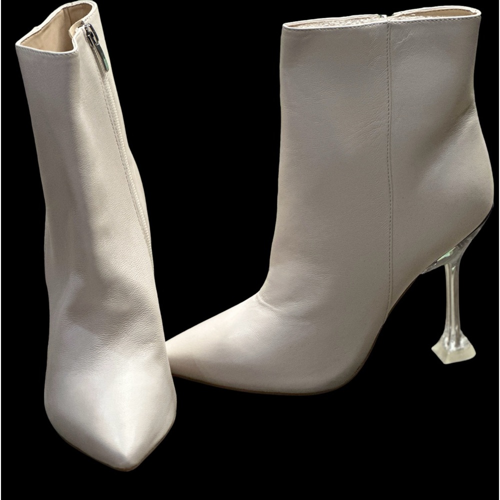 Nine West ivory booties 7m